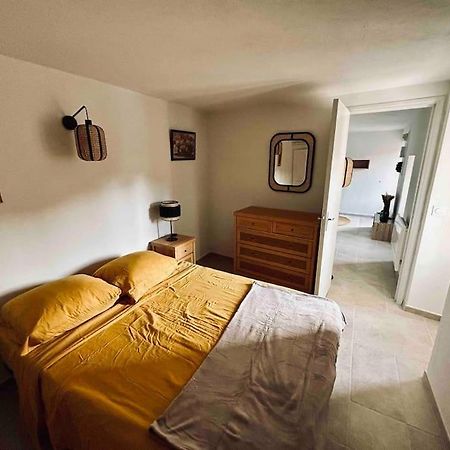 Charmant Petit Appartement Place De L Eglise Piana  Exterior foto