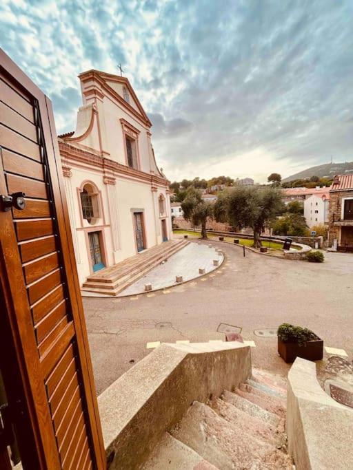 Charmant Petit Appartement Place De L Eglise Piana  Exterior foto